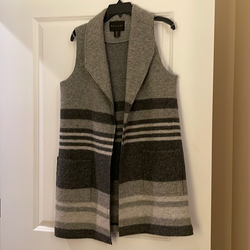 Tahari grey long cardigan